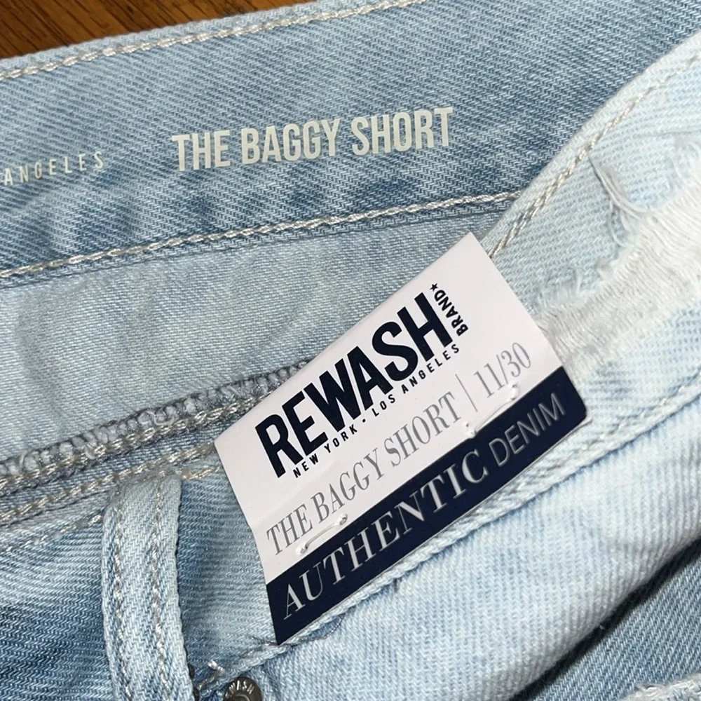 NWT Rewash Authentic Denim The Baggy Short Distressed Shorts Size 30